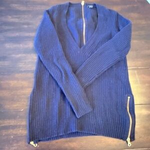 Ann Taylor Navy Blue v-neck Sweater with gold zipper accents knit